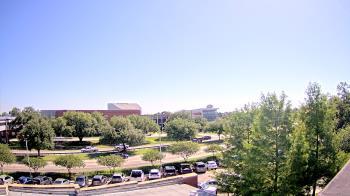 Weather camera view of Chalmette HS.