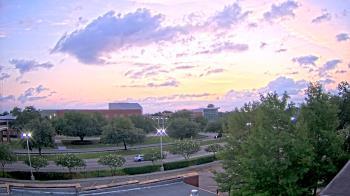 Weather camera view of Chalmette HS.
