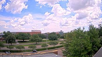 Weather camera view of Chalmette HS.