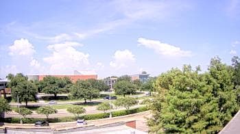 Weather camera view of Chalmette HS.