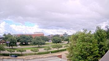 Weather camera view of Chalmette HS.
