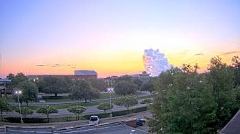 Weather camera view of Chalmette HS.