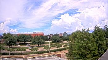 Weather camera view of Chalmette HS.