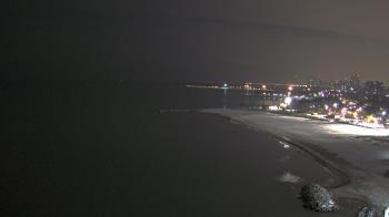 Weather camera view of Edgewater Beach.