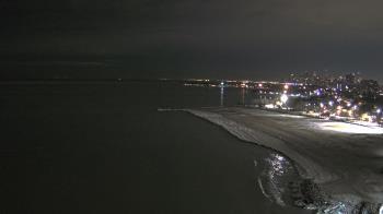 Weather camera view of Edgewater Beach.