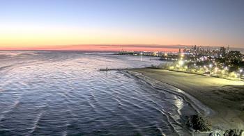 Weather camera view of Edgewater Beach.