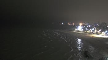 Weather camera view of Edgewater Beach.