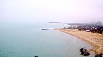 Weather camera view of Edgewater Beach.