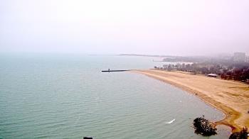 Weather camera view of Edgewater Beach.