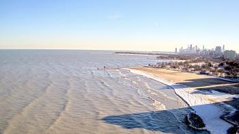 Weather camera view of Edgewater Beach.