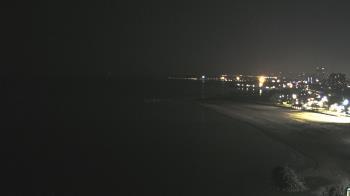 Weather camera view of Edgewater Beach.