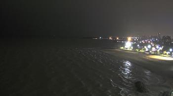 Weather camera view of Edgewater Beach.
