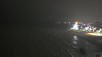 Weather camera view of Edgewater Beach.