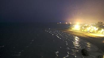 Weather camera view of Edgewater Beach.