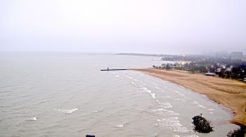 Weather camera view of Edgewater Beach.