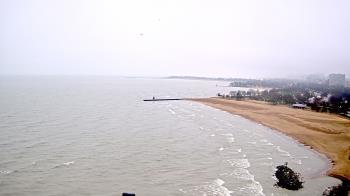 Weather camera view of Edgewater Beach.