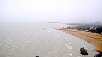 Weather camera view of Edgewater Beach.