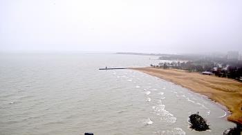 Weather camera view of Edgewater Beach.