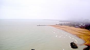 Weather camera view of Edgewater Beach.