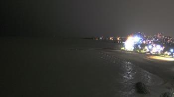 Weather camera view of Edgewater Beach.