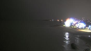 Weather camera view of Edgewater Beach.