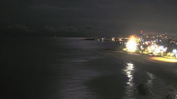 Weather camera view of Edgewater Beach.