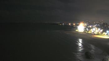 Weather camera view of Edgewater Beach.