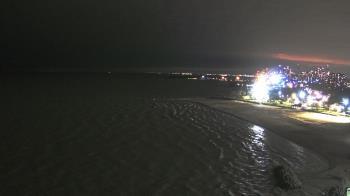 Weather camera view of Edgewater Beach.
