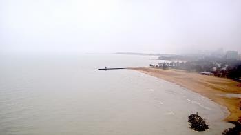 Weather camera view of Edgewater Beach.