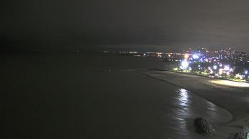 Weather camera view of Edgewater Beach.