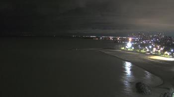 Weather camera view of Edgewater Beach.