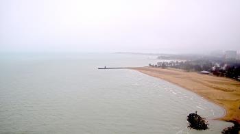 Weather camera view of Edgewater Beach.