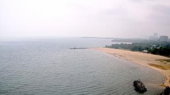Weather camera view of Edgewater Beach.