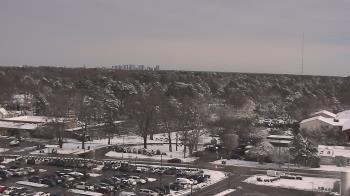 Weather camera view of Chippenham Hospital.