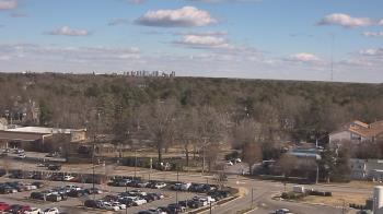 Weather camera view of Chippenham Hospital.