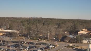Weather camera view of Chippenham Hospital.