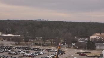 Weather camera view of Chippenham Hospital.