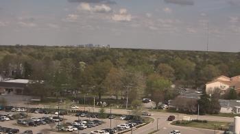 Weather camera view of Chippenham Hospital.