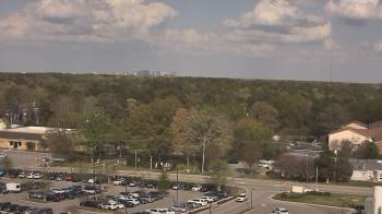 Weather camera view of Chippenham Hospital.