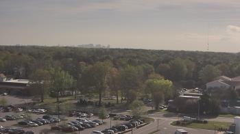 Weather camera view of Chippenham Hospital.