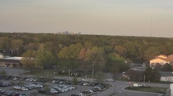 Weather camera view of Chippenham Hospital.