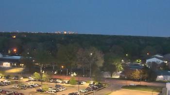 Weather camera view of Chippenham Hospital.