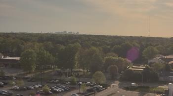 Weather camera view of Chippenham Hospital.