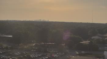 Weather camera view of Chippenham Hospital.