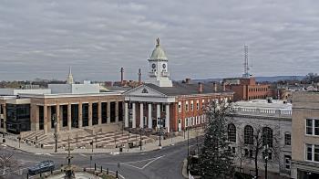 Weather camera view of Franklin County 11-30 Visitors Center.