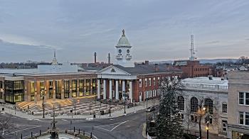 Weather camera view of Franklin County 11-30 Visitors Center.