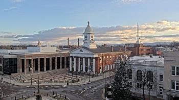 Weather camera view of Franklin County 11-30 Visitors Center.