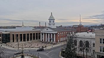 Weather camera view of Franklin County 11-30 Visitors Center.
