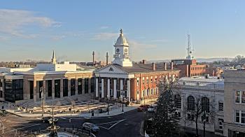 Weather camera view of Franklin County 11-30 Visitors Center.
