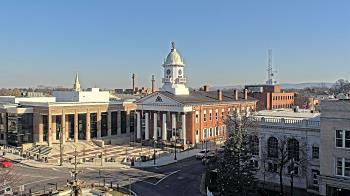 Weather camera view of Franklin County 11-30 Visitors Center.